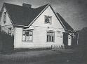 Jalmari Lintula muutti Jarvenpäähän v. 1933 ja perusti kaupan Terijoelta tuotuun rakennukseen.
